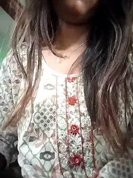 Snapshot of PEEHU-50 chatting on 05/04/26, 01:12 PEEHU-50 online show from 05/04/26, 01:12