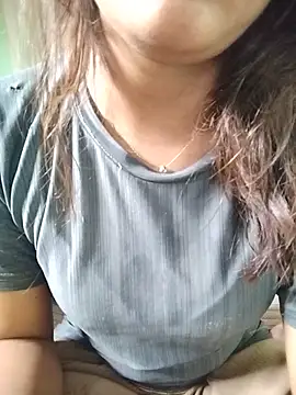 Snapshot of PEEHU-50 chatting on 06/02/26, 01:51 PEEHU-50 online show from 06/02/26, 01:51