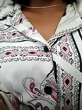 Snapshot of PEEHU-50 chatting on 06/03/26, 02:14 PEEHU-50 online show from 06/03/26, 02:14