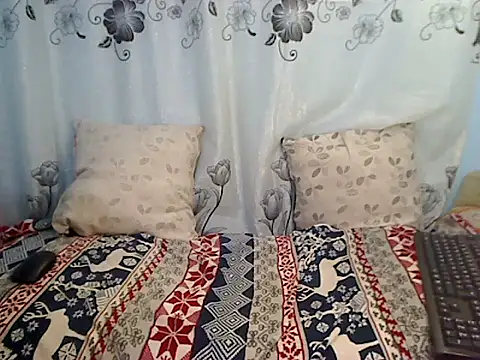 Snapshot of RoseNaya chatting on 06/07/26, 03:43 RoseNaya online show from 06/07/26, 03:43
