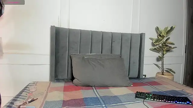 luxuryheaven 8 online show from 12/17/25, 09:21