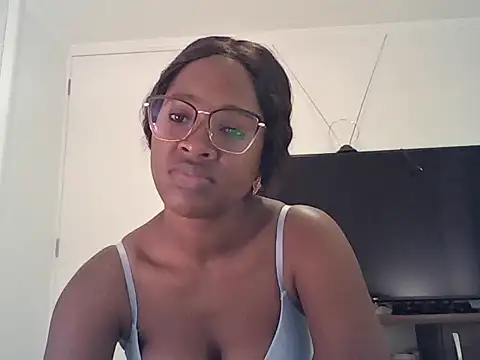 Bren033 online show from 10/31/25, 01:06