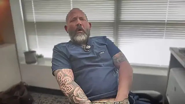 fuckadilf online show from 04/24/26, 07:27