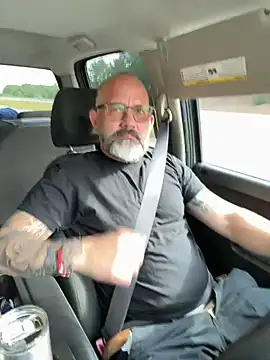 fuckadilf online show from 06/01/26, 01:02