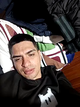 Snapshot of daniandr119 chatting on 10/04/25, 02:53 daniandr119 online show from 10/04/25, 02:53