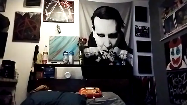 Snapshot of inkdhollow1 chatting on 10/12/25, 03:38 inkdhollow1 online show from 10/12/25, 03:38