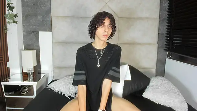 Scaarlett 22  online show from 01/11/26, 08:14