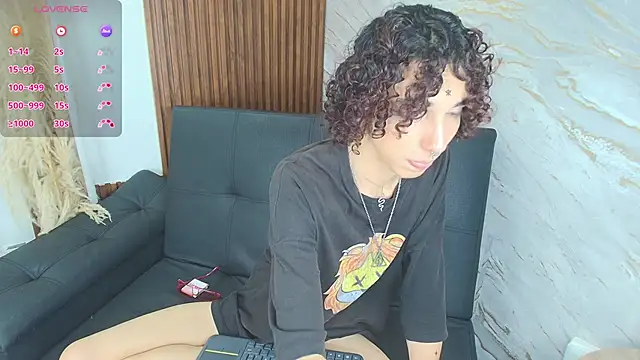 Scaarlett 22  online show from 03/04/26, 08:48