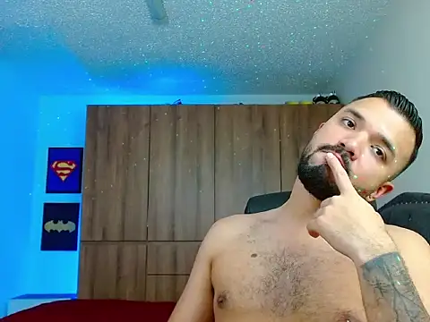 Snapshot of mathewv_ chatting on 11/28/25, 04:59 mathewv online show from 11/28/25, 04:59