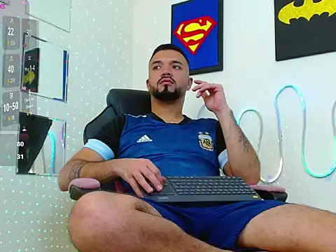 Snapshot of mathewv_ chatting on 12/04/25, 05:50 mathewv online show from 12/04/25, 05:50