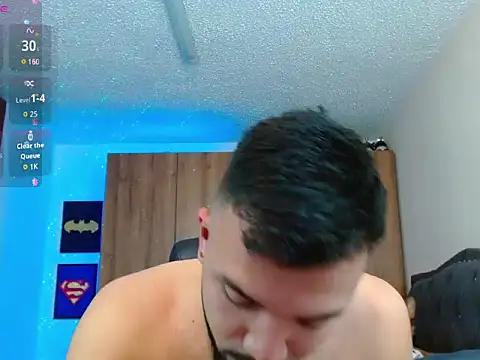 Snapshot of mathewv_ chatting on 12/05/25, 02:20 mathewv online show from 12/05/25, 02:20