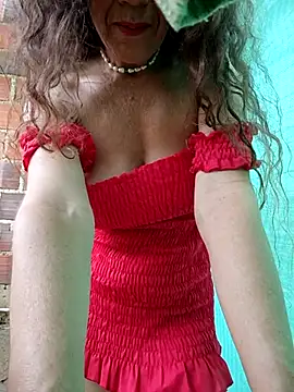 Snapshot of Dirty-Divorced-mother7 chatting on 11/03/25, 02:18 Dirty-Divorced-mother7 online show from 11/03/25, 02:18