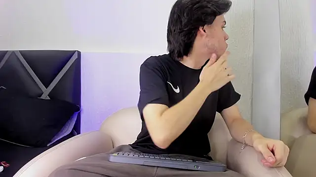 Lucian grey online show from 10/09/25, 04:54