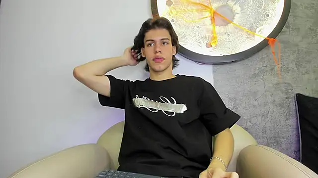 Lucian grey online show from 10/19/25, 03:51