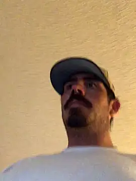 hoociedaddy24 online show from 12/04/25, 01:09