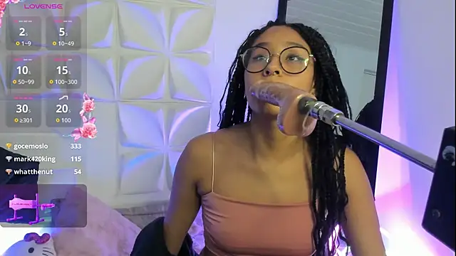 KhalifaDreamss online show from 10/15/25, 05:13