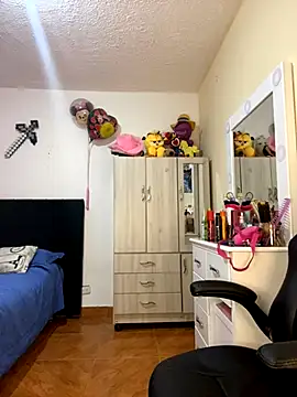 Miichii online show from 10/08/25, 12:08