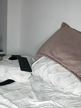 Zoe riivas online show from 01/10/26, 09:44