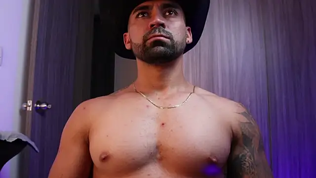 SOY MIKE online show from 11/10/25, 03:27