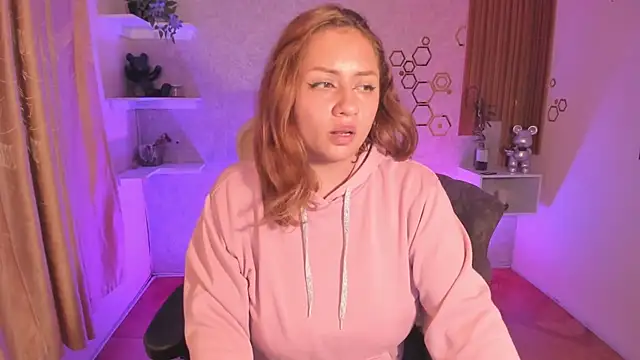 EvelynVega0 online show from 11/06/25, 03:07