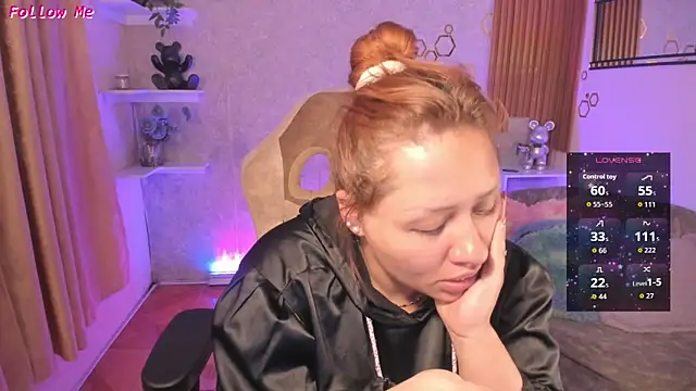 Snapshot of EvelynVega0 chatting on 04/24/26, 04:48 EvelynVega0 online show from 04/24/26, 04:48
