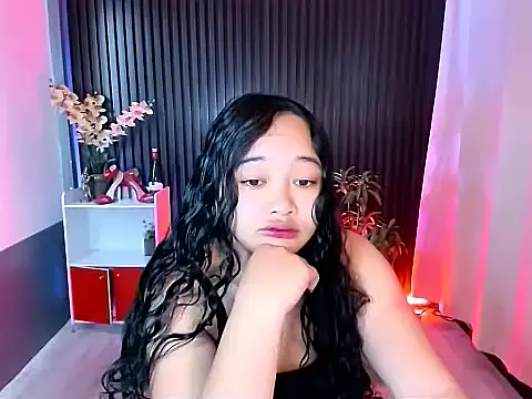 UrFavouriteCravings online show from 11/13/25, 12:31