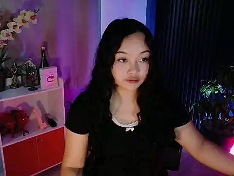 UrFavouriteCravings online show from 02/11/26, 02:16