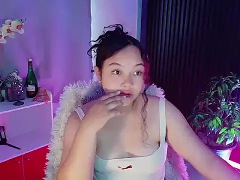 UrFavouriteCravings online show from 03/02/26, 02:14