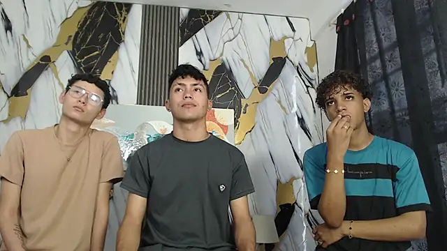 VERY HOT GUYS online show from 07/15/26, 01:16