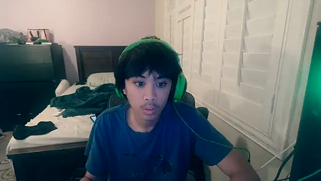 youngasianboy2007 online show from 10/27/25, 05:11