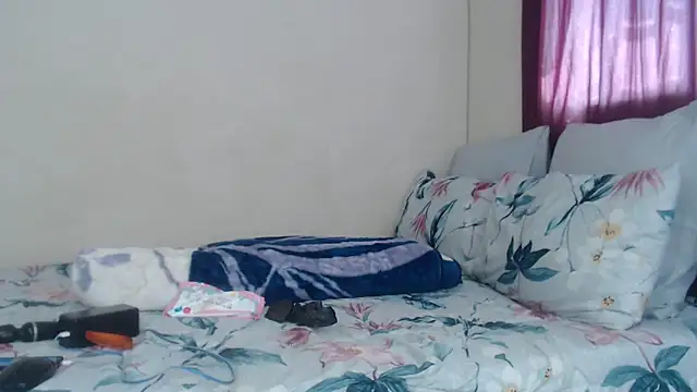 PIXIEBITCHXXX26 online show from 03/17/26, 12:08