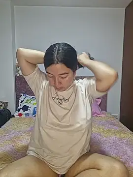 annyaparis online show from 11/30/25, 11:09