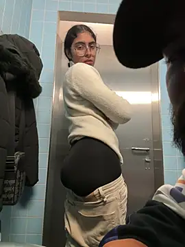 Snapshot of latingangsex chatting on 02/22/26, 05:55 latingangsex online show from 02/22/26, 05:55