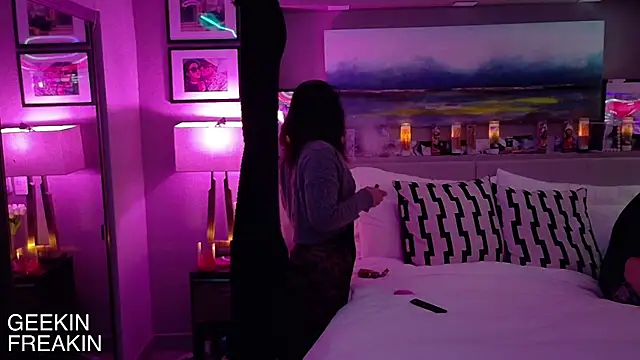 Snapshot of geekinfreakin chatting on 11/10/25, 08:57 geekinfreakin online show from 11/10/25, 08:57