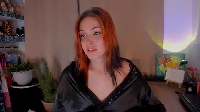 AmaruBloom online show from 12/02/25, 05:13