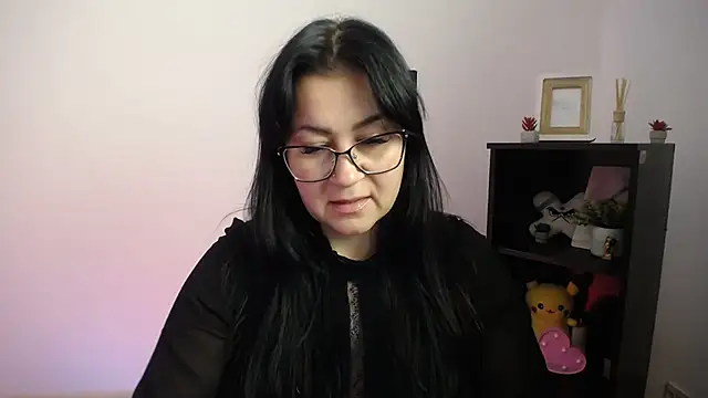Snapshot of Melanka_milka chatting on 10/22/25, 07:41 Melanka milka online show from 10/22/25, 07:41