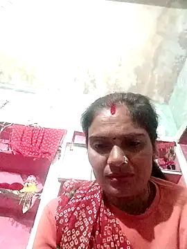 LOVE-VIKA online show from 10/17/25, 04:42