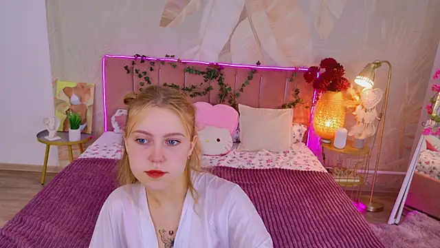 Stellahaart online show from 10/07/25, 05:37