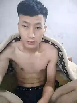 Snapshot of Uh-em95 chatting on 11/02/25, 01:46 Uh-em95 online show from 11/02/25, 01:46