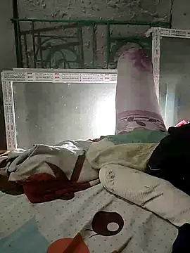 Snapshot of Uh-em95 chatting on 11/16/25, 07:19 Uh-em95 online show from 11/16/25, 07:19