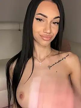 ilariea girl online show from 01/14/26, 11:42