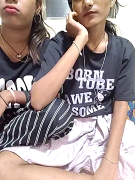 Unique girls90 online show from 10/18/25, 03:46