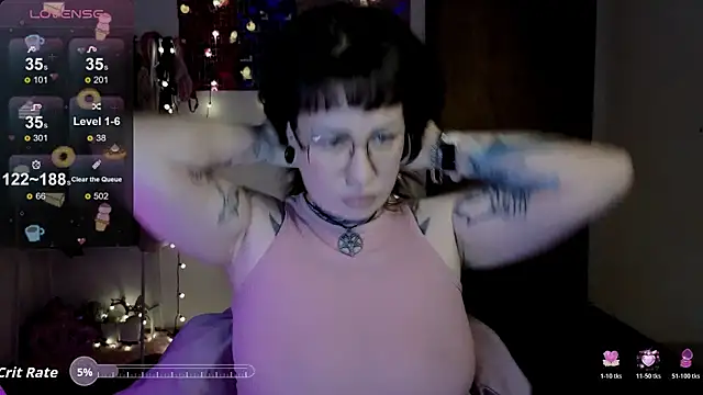 Senorita  Dakota online show from 12/13/25, 10:48