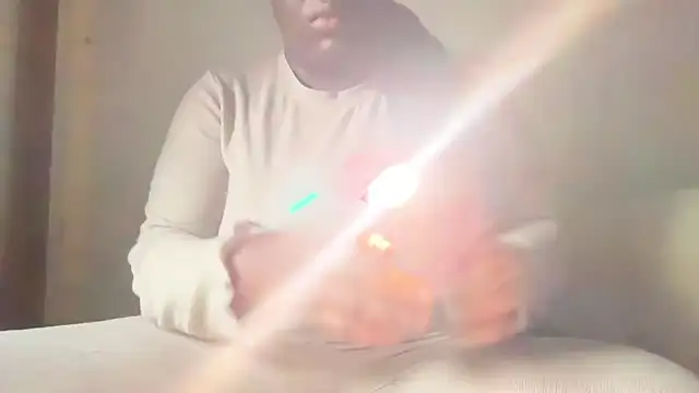 nanaisbackk online show from 10/10/25, 06:23