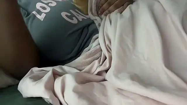 nanaisbackk online show from 10/27/25, 10:47