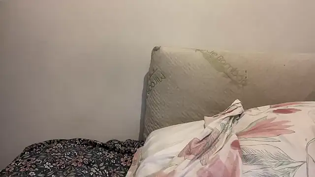 nanaisbackk online show from 11/12/25, 11:14