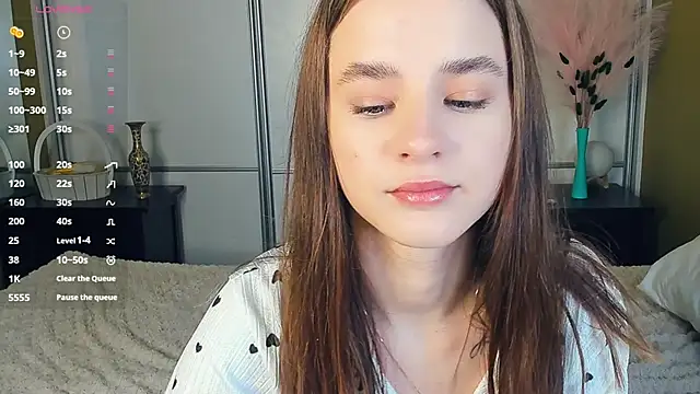 JinnyMcie online show from 04/17/26, 06:16