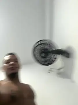 avatar13- online show from 10/06/25, 01:30