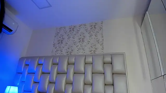 Peyton louise online show from 11/11/25, 05:24