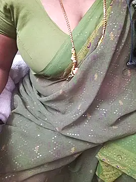 Snapshot of Tamil_Ammani chatting on 04/30/26, 08:57 Tamil Ammani online show from 04/30/26, 08:57